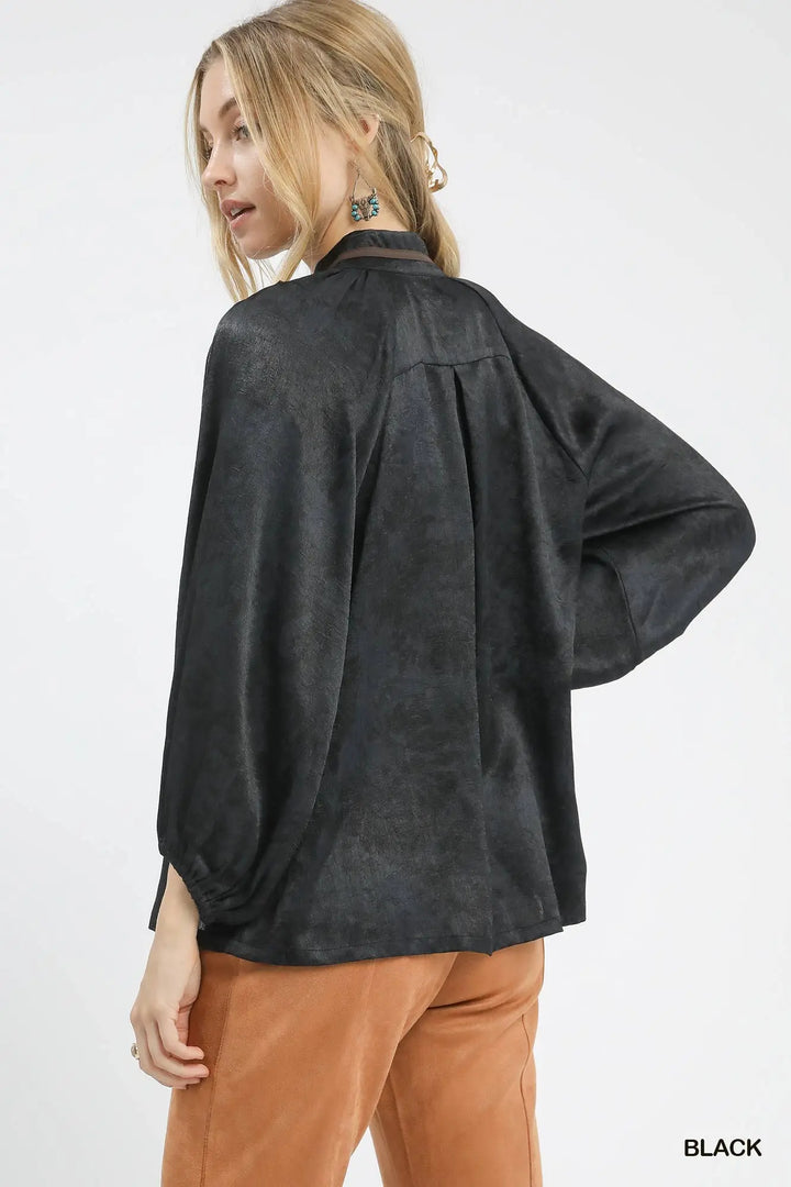 Crinkle Brocade Blouse- Black