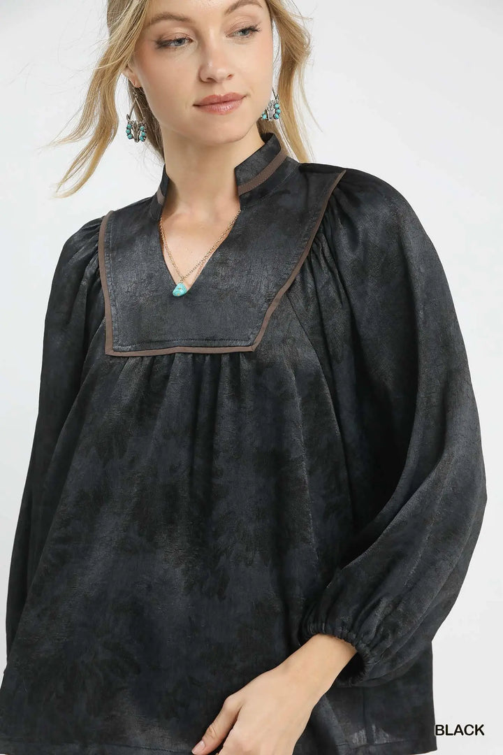 Crinkle Brocade Blouse- Black