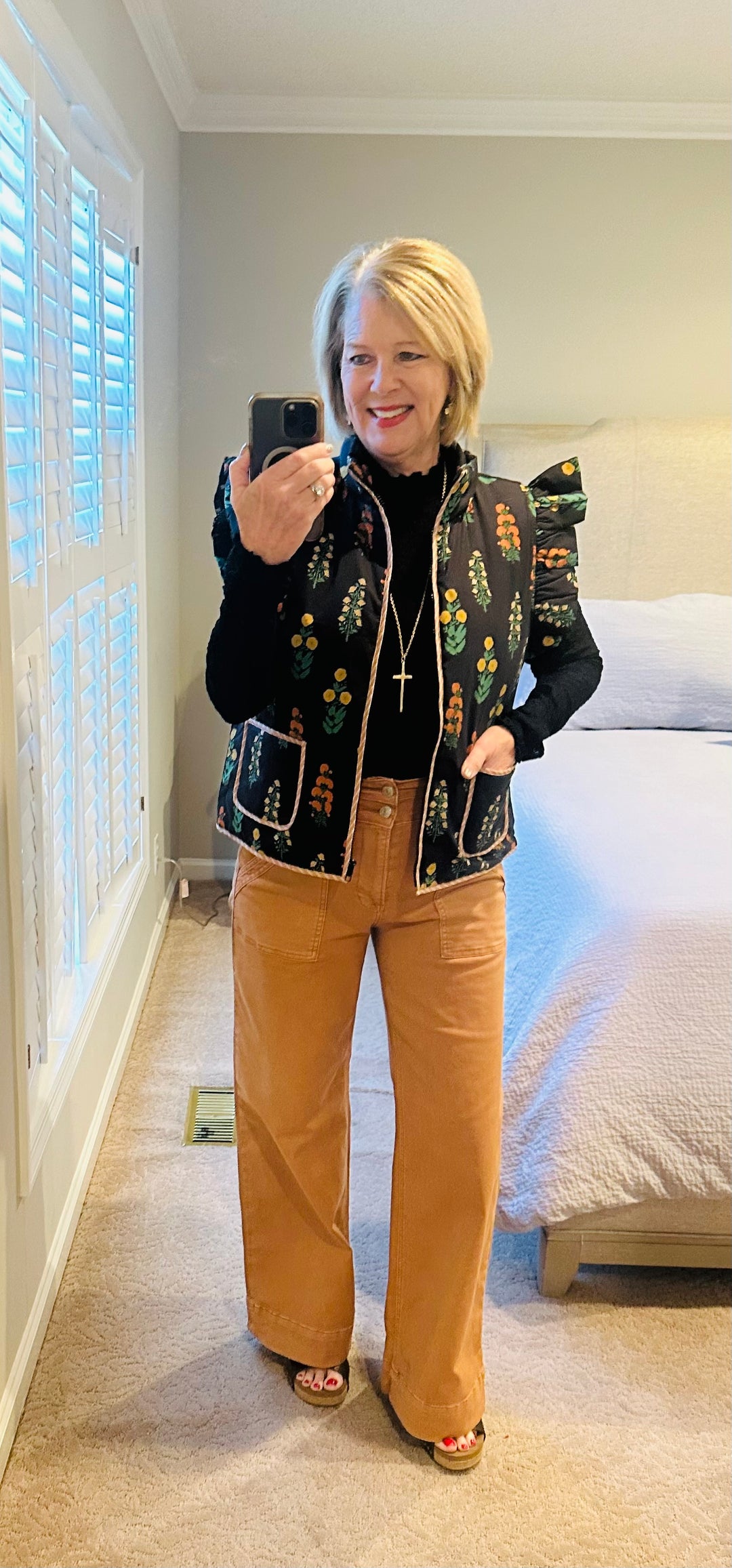 Lace Mock Neck Thumbhole Top- Black