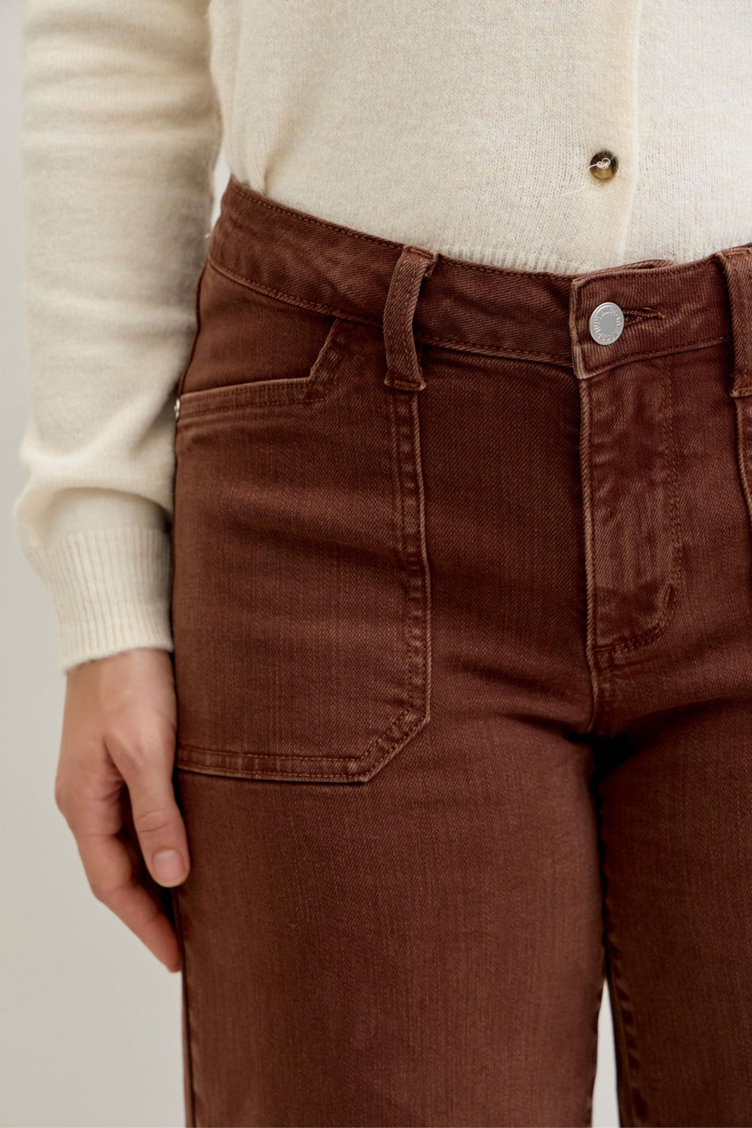 Cocoa Grove Wide Crop Jeans by Judy Blue ✨