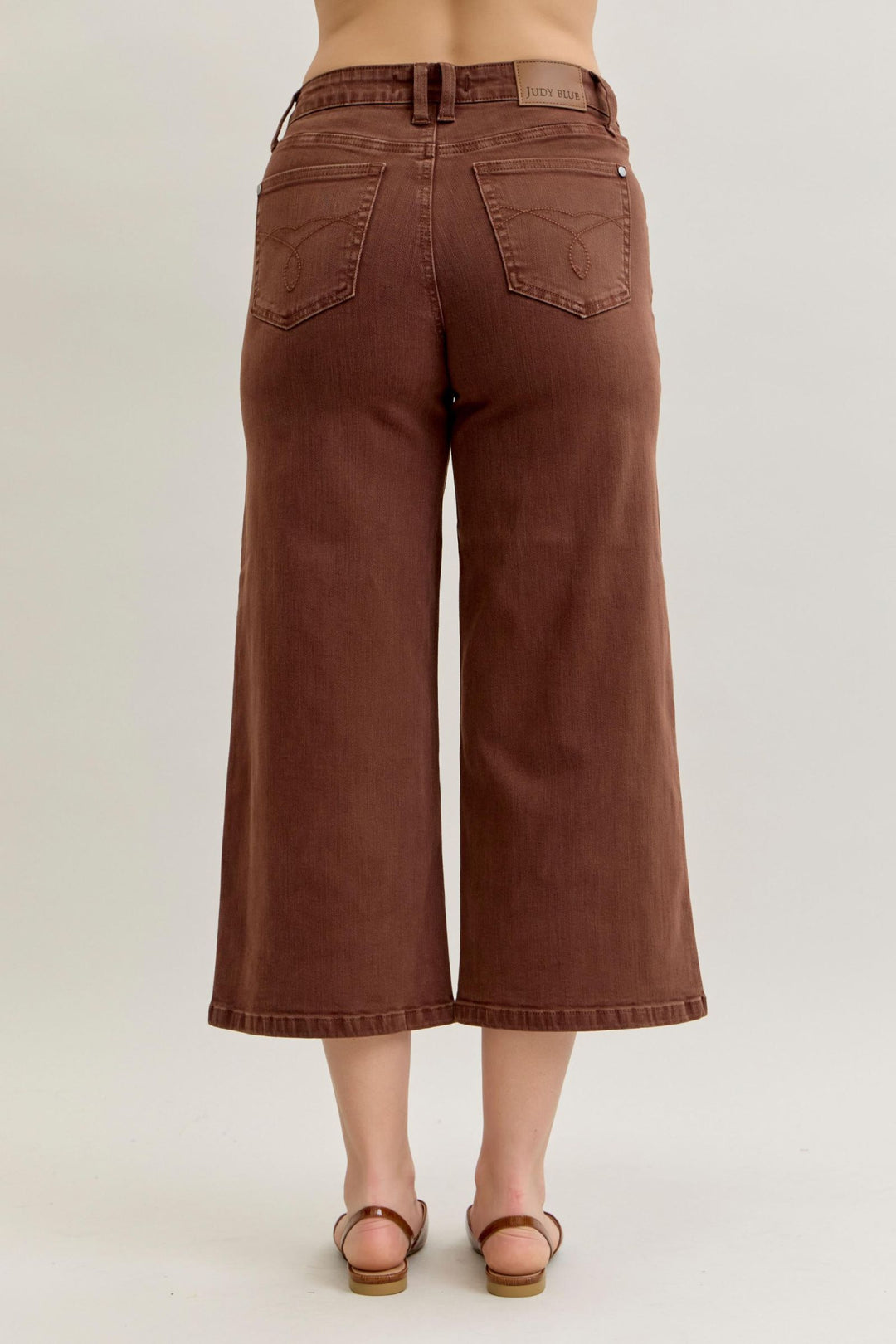 Cocoa Grove Wide Crop Jeans by Judy Blue ✨