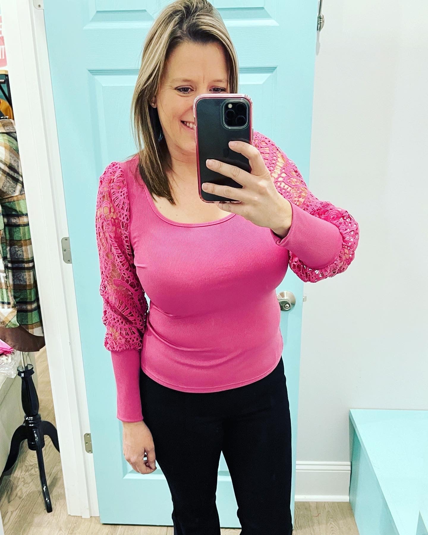 The Lilah lace sleeve top