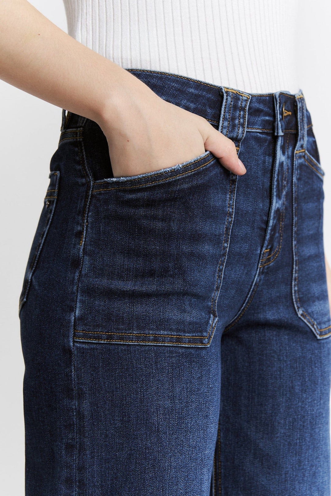 Dark & Darling Mica Pocket Jeans