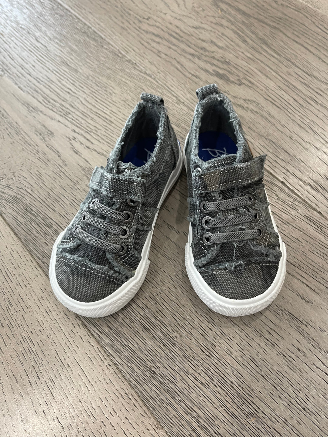 Gray Camouflage Canvas Shoe