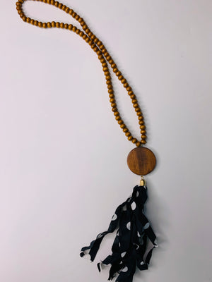 Tassel beaded necklace
