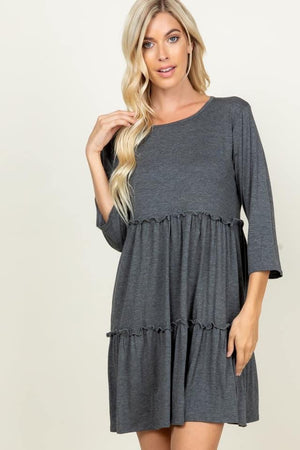 Flowy dress w/ ruffle accent
